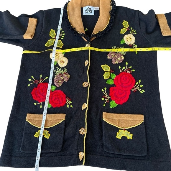 VTG Storybook Knits Holiday Floral Cardigan Sweater Embellished Black Gold Large - Picture 12 of 16